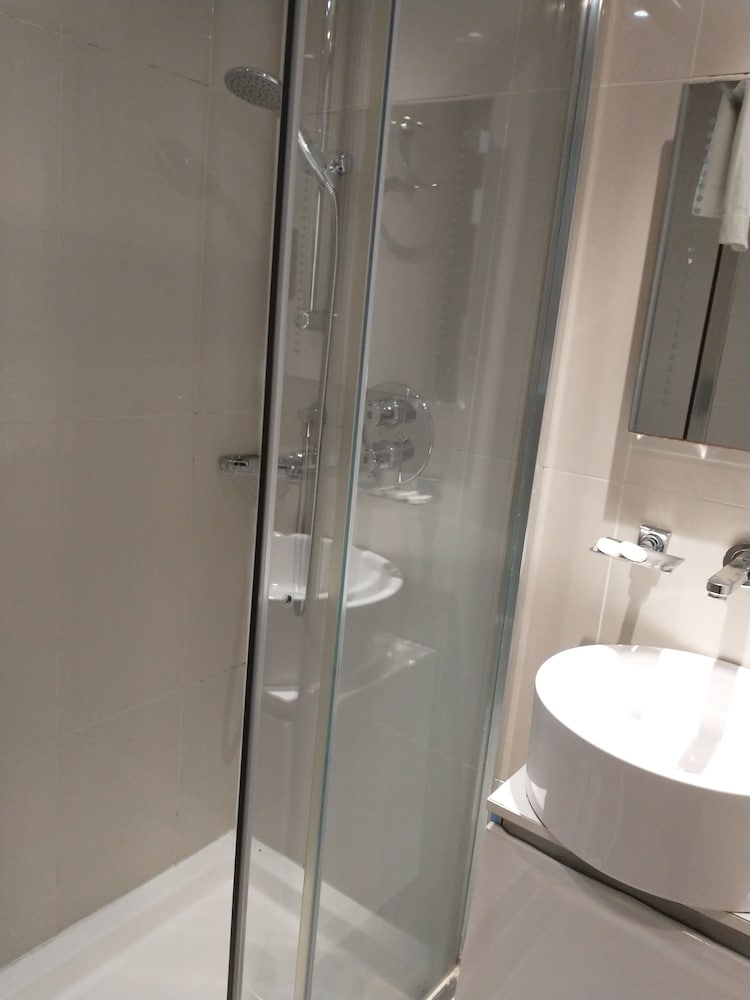 Фото Edward Hotel