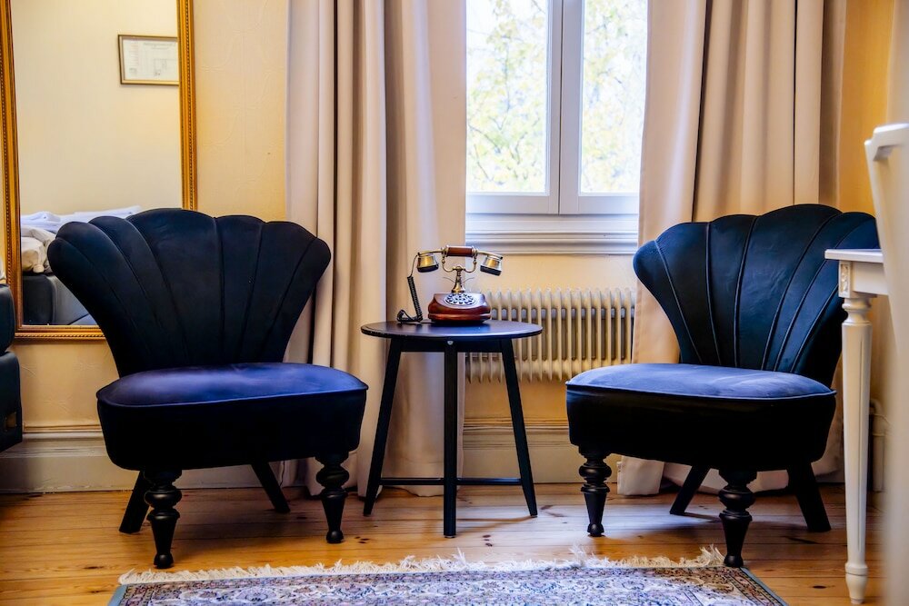 Фото Park Hotel Linköpings Fawlty Towers