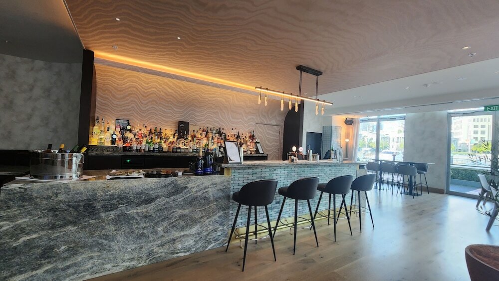 Фото Marsden Viaduct Hotel