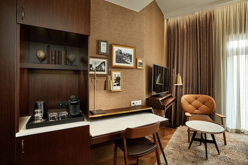 Фото Reykjavik Konsulat Hotel, Curio Collection by Hilton