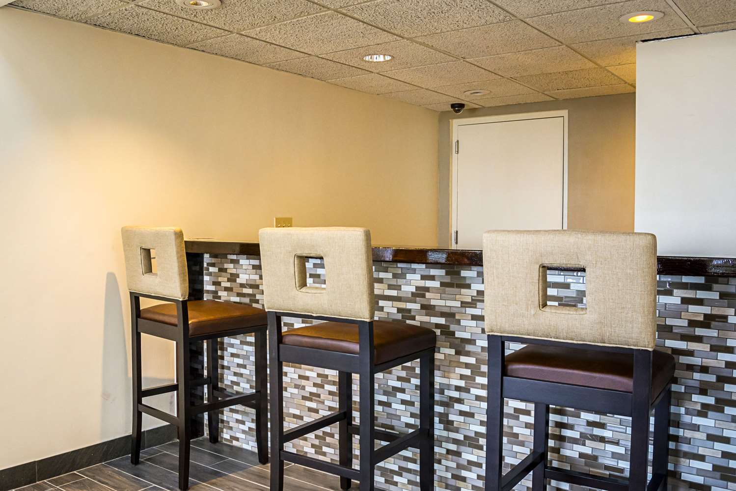 Фото Quality Inn & Suites Clackamas Portland