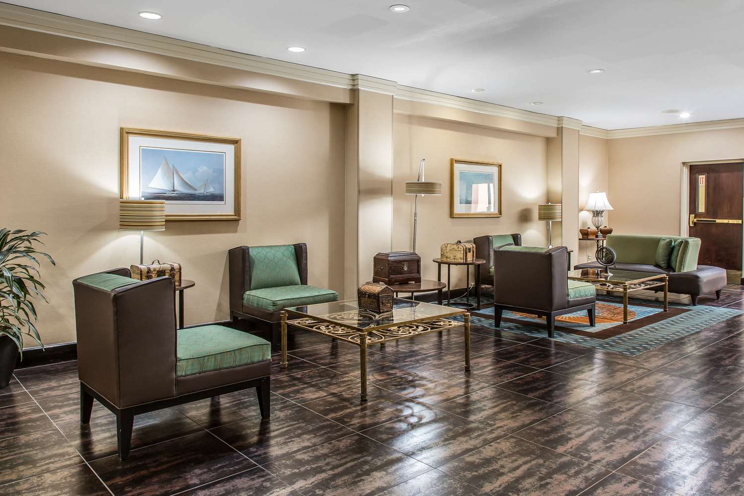 Фото Clarion Inn New London - Mystic