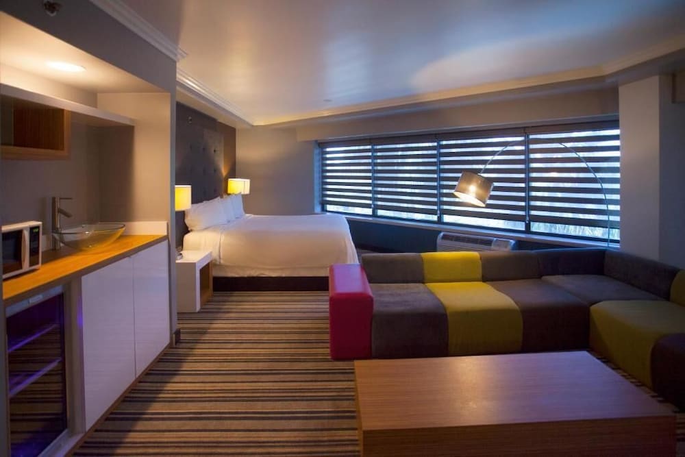 Фото Hotel Huntington Beach