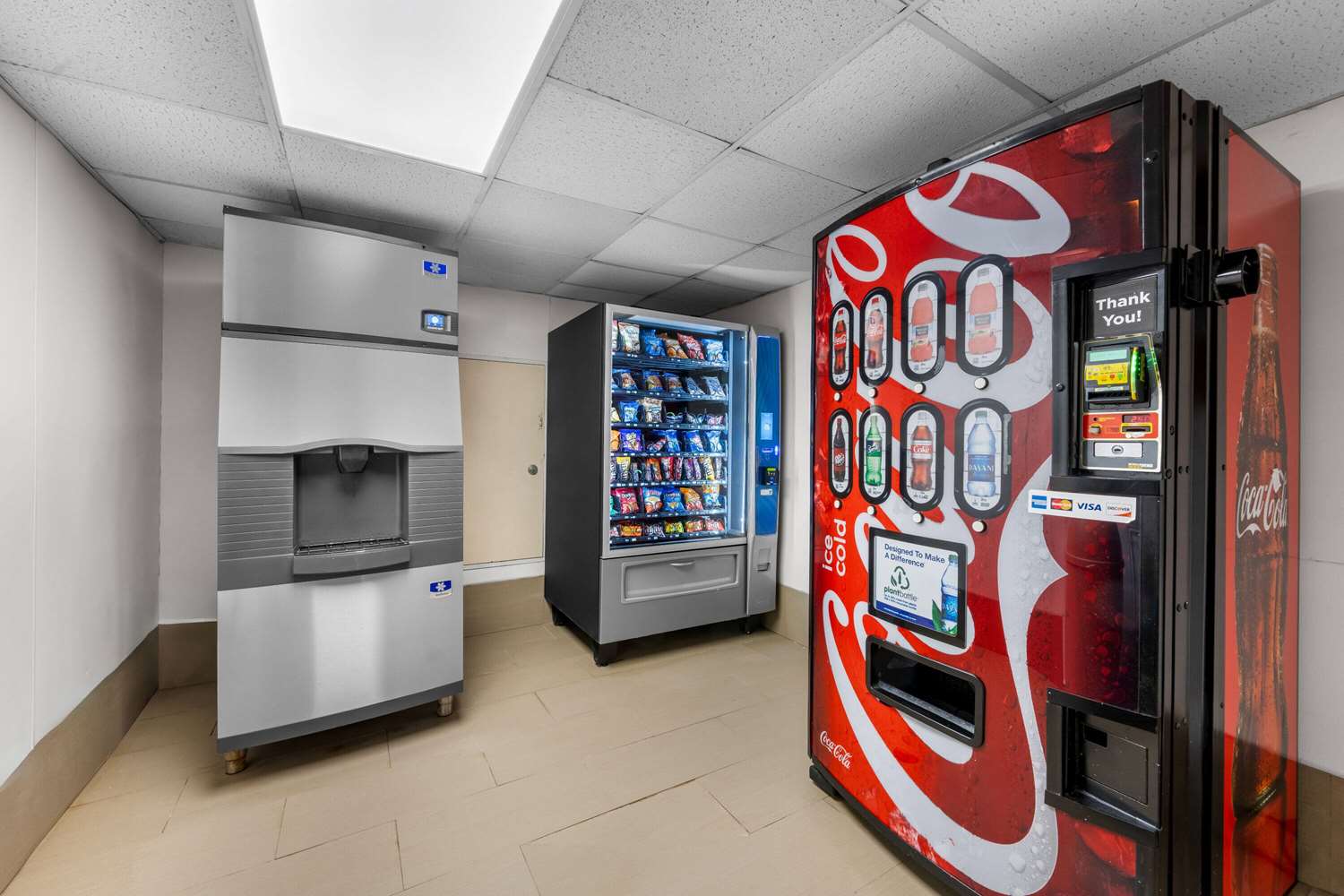 Фото Days Inn by Wyndham Raleigh Midtown