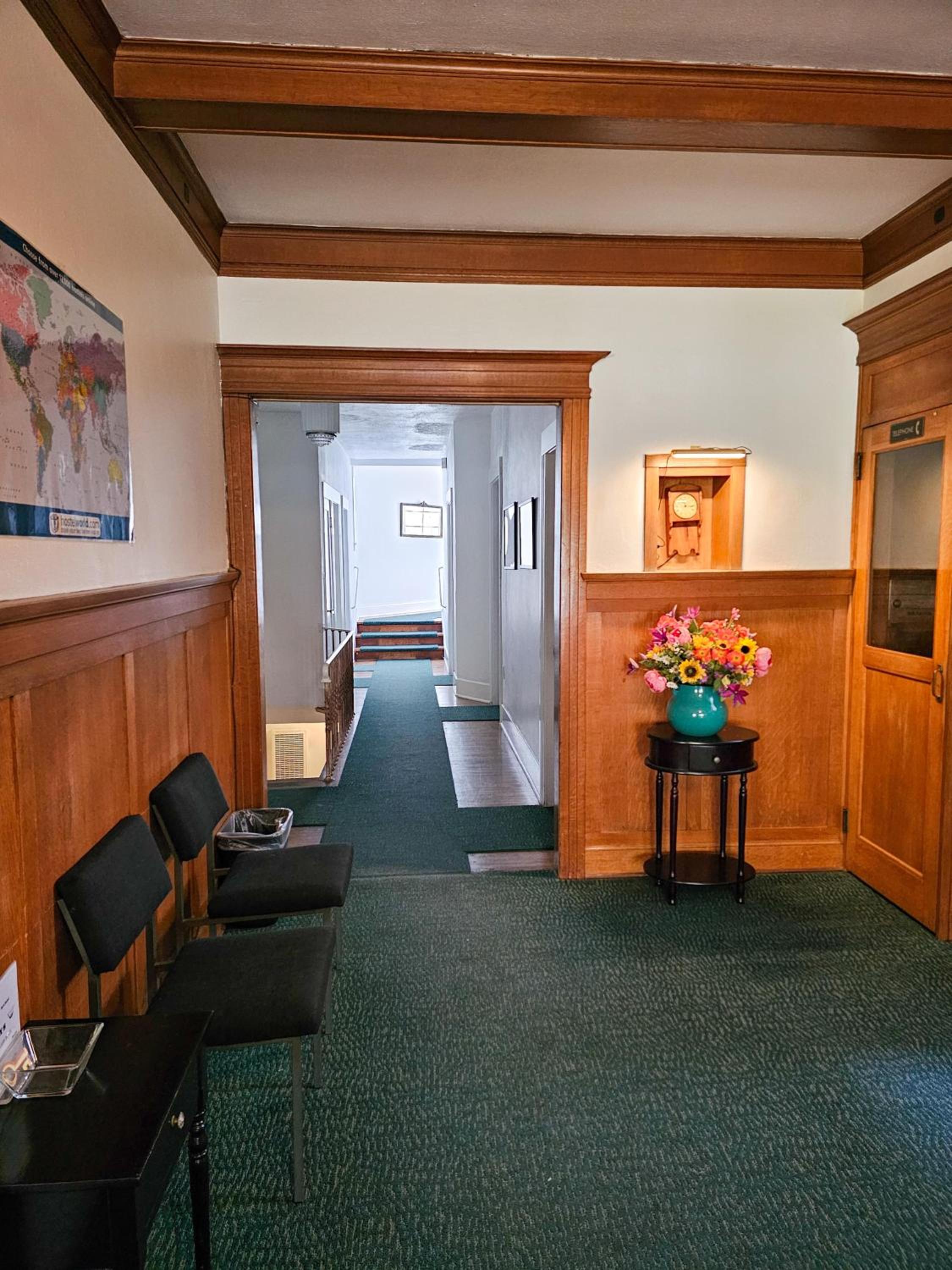 Фото Orange Drive Hostel