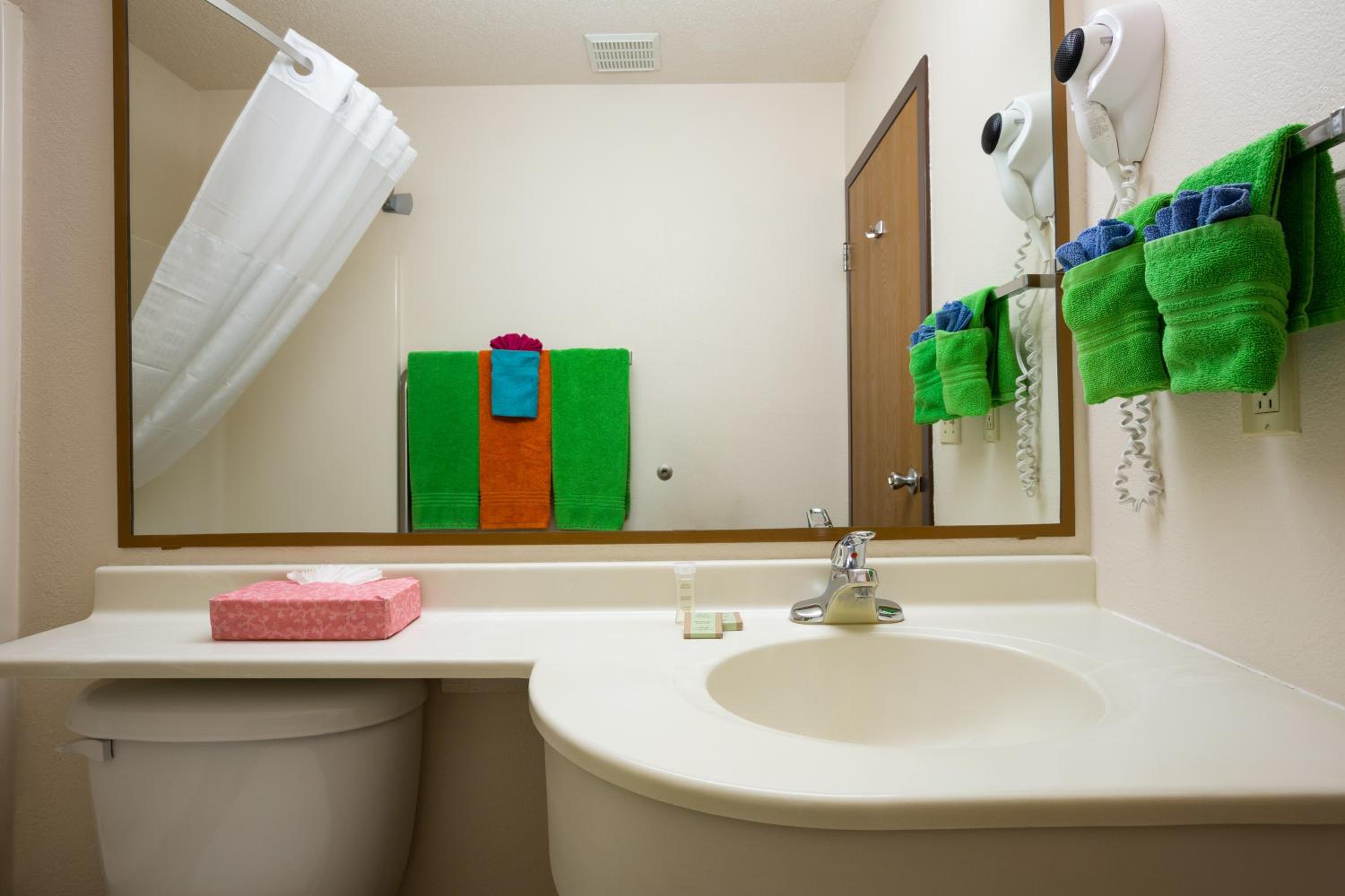 Фото Super 8 by Wyndham Las Vegas