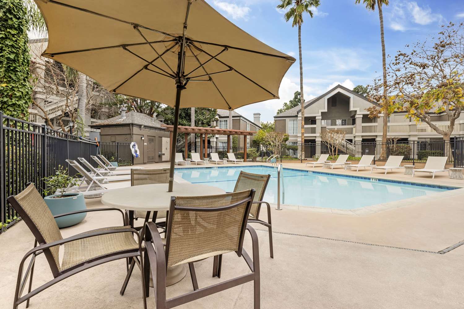 Фото Sonesta Es Suites Torrance Redondo Beach