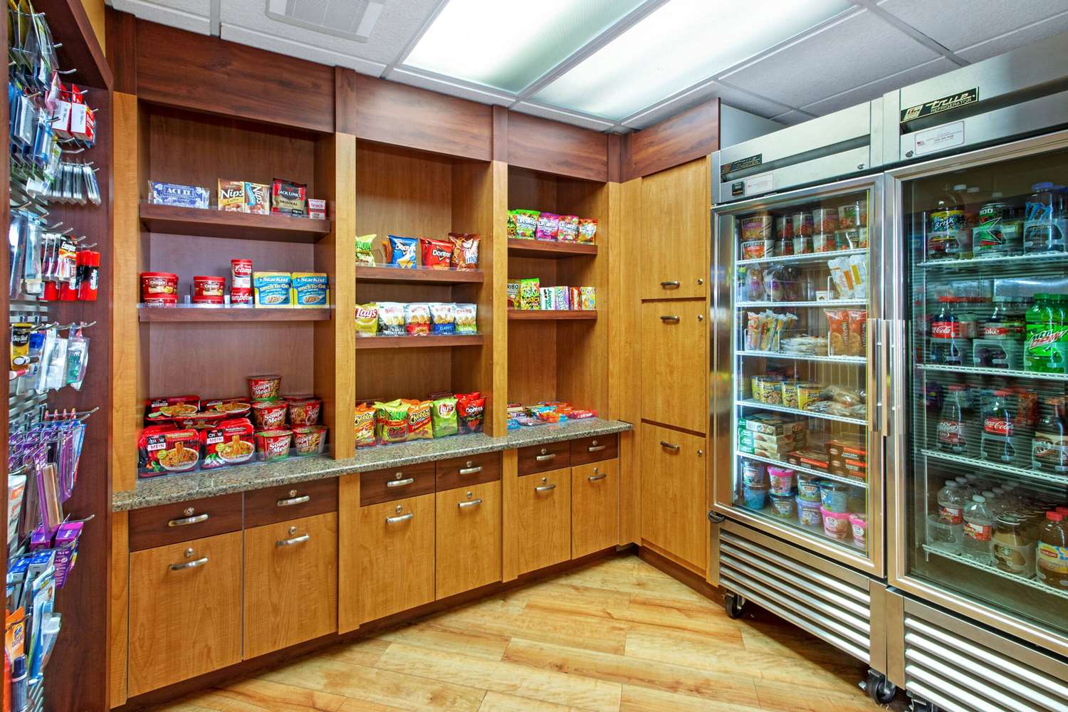 Фото La Quinta Inn & Suites by Wyndham Albuquerque West