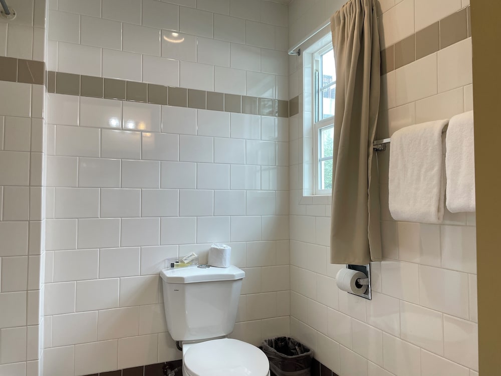 Фото Hollywood La Brea Inn