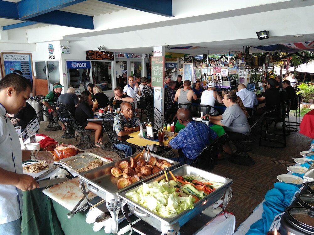 Фото Mango's Beachfront Resort