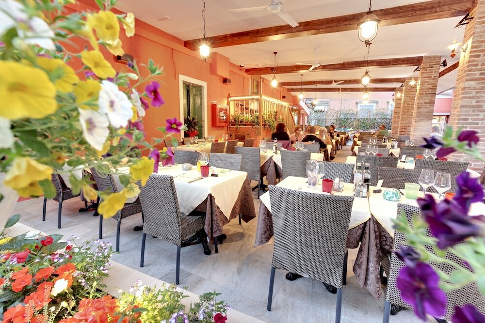 Фото New Reiter Hotel