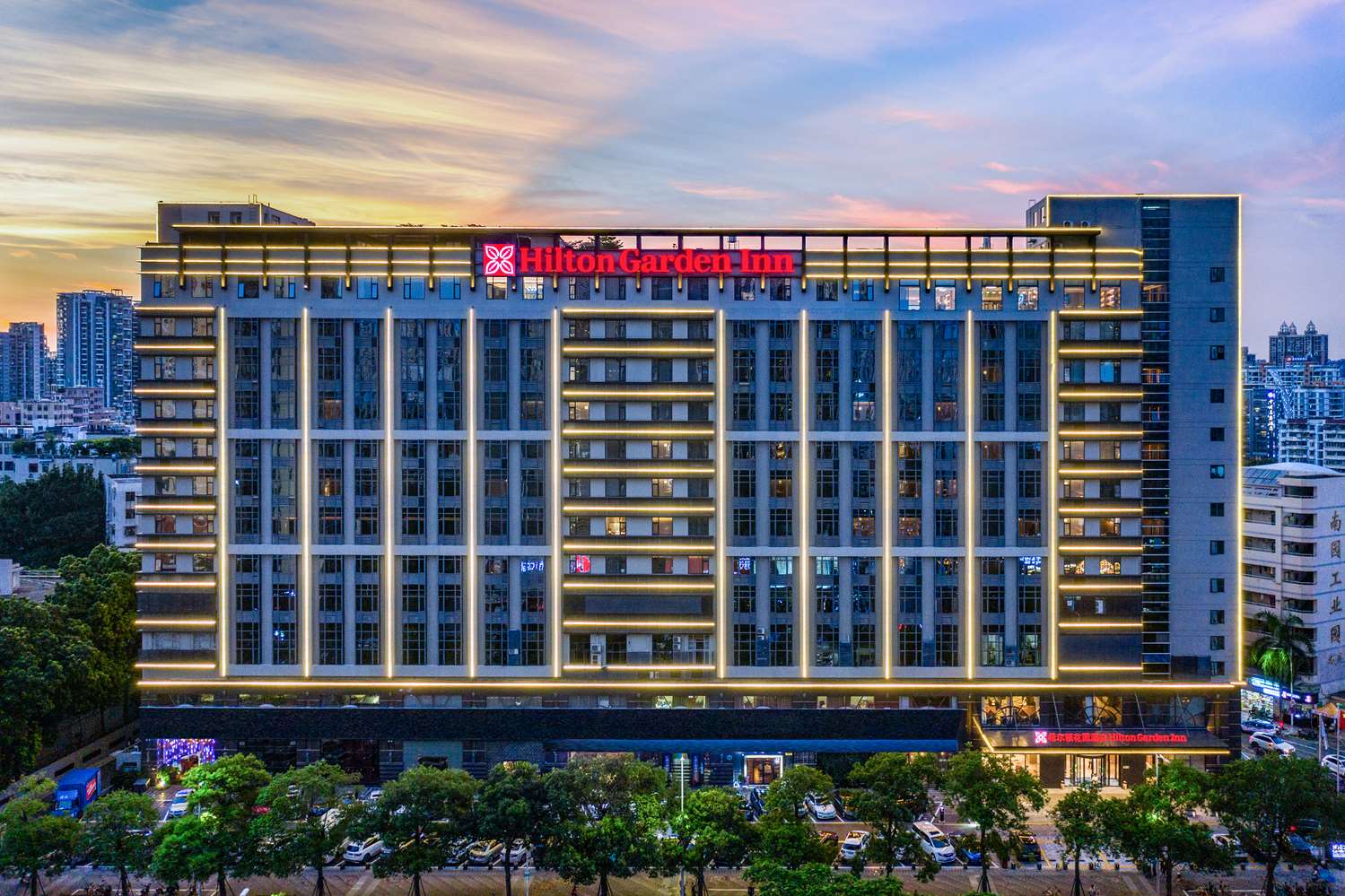 Фото Hilton Garden Inn Shenzhen Nanshan Avenue