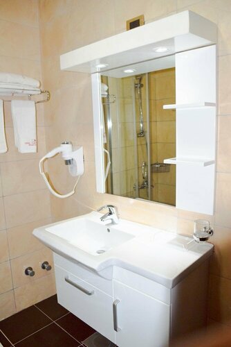 Гостиница The Cape Hotel в Монровии