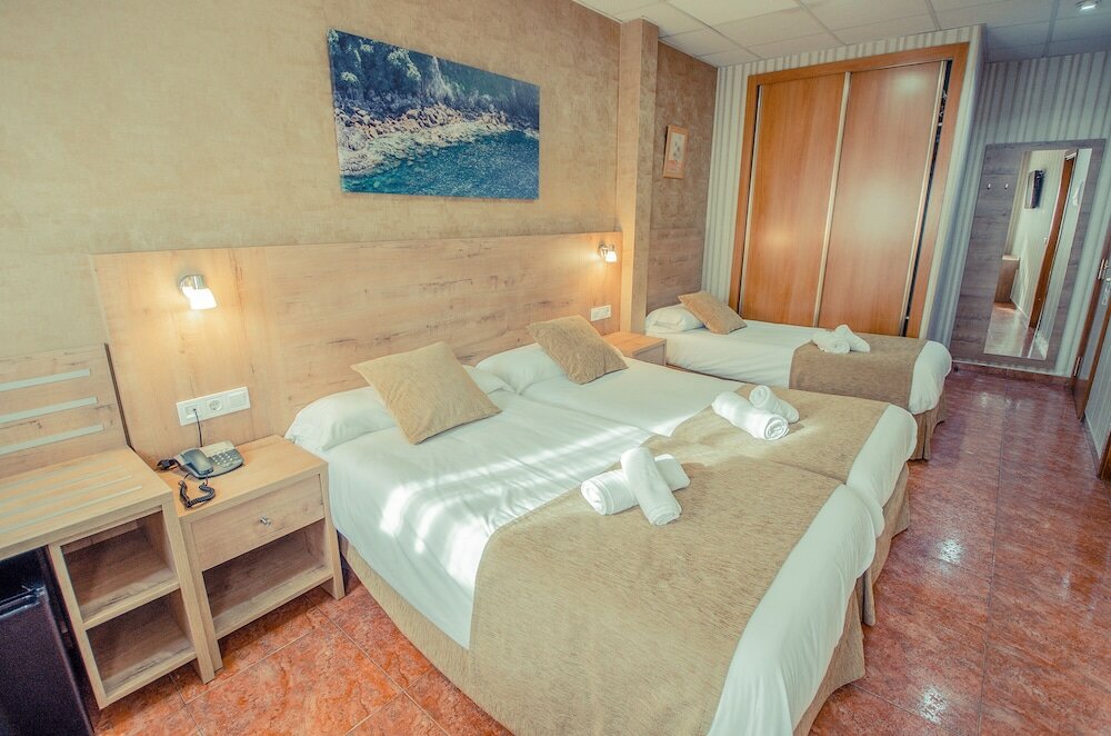 Фото Hotel Solymar