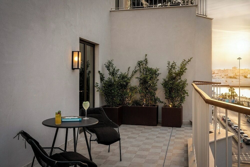 Фото Mitsis N'u Piraeus Port