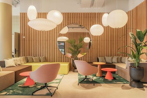 Гостиница Comfort Hotel Helsinki Airport в Вантаа