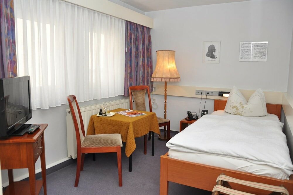 Фото Hotel Goldene Sonne