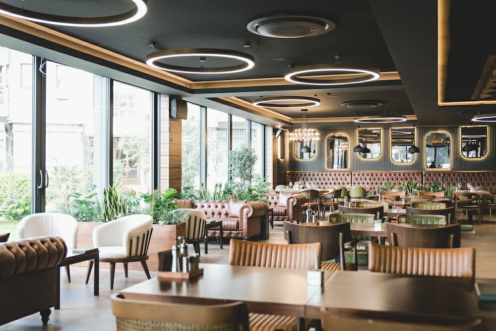 Фото Bristol Hotel