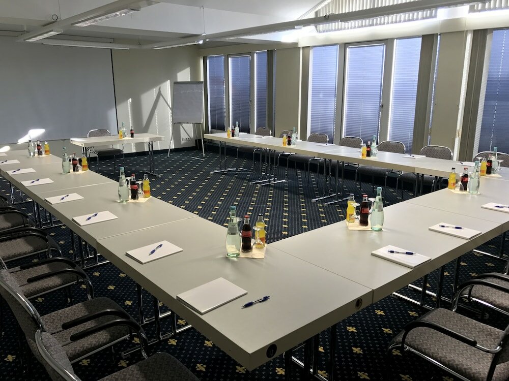 Фото Karaman Group Hotel