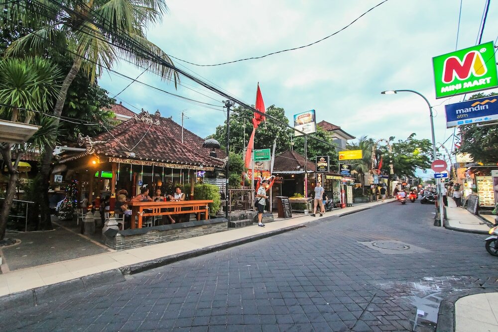 Фото Legian Village Hotel