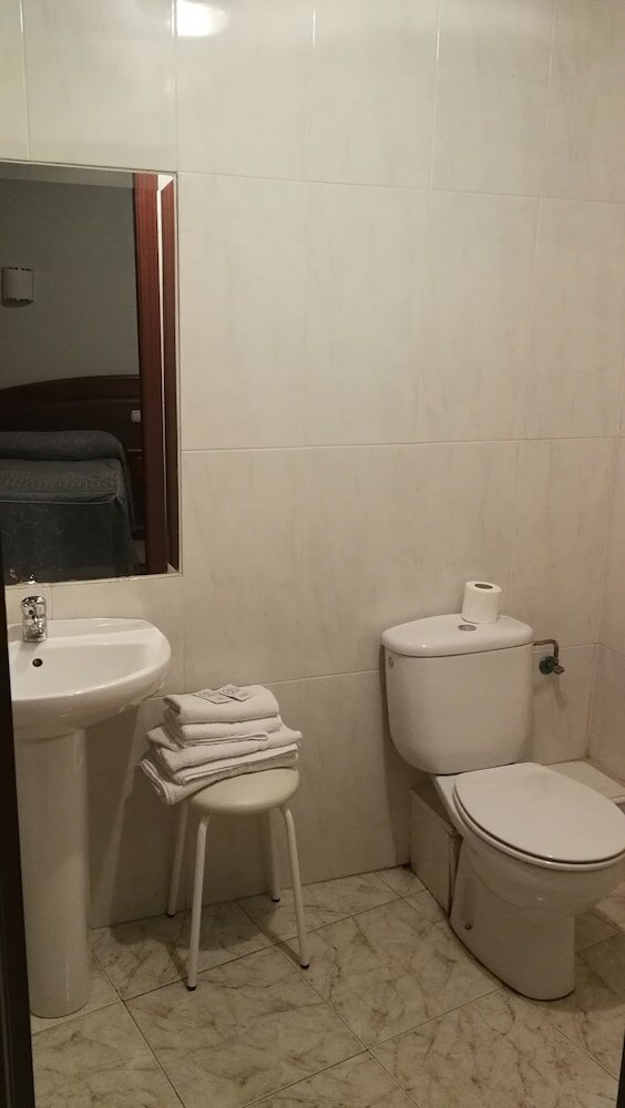 Фото Hostal La Embajada