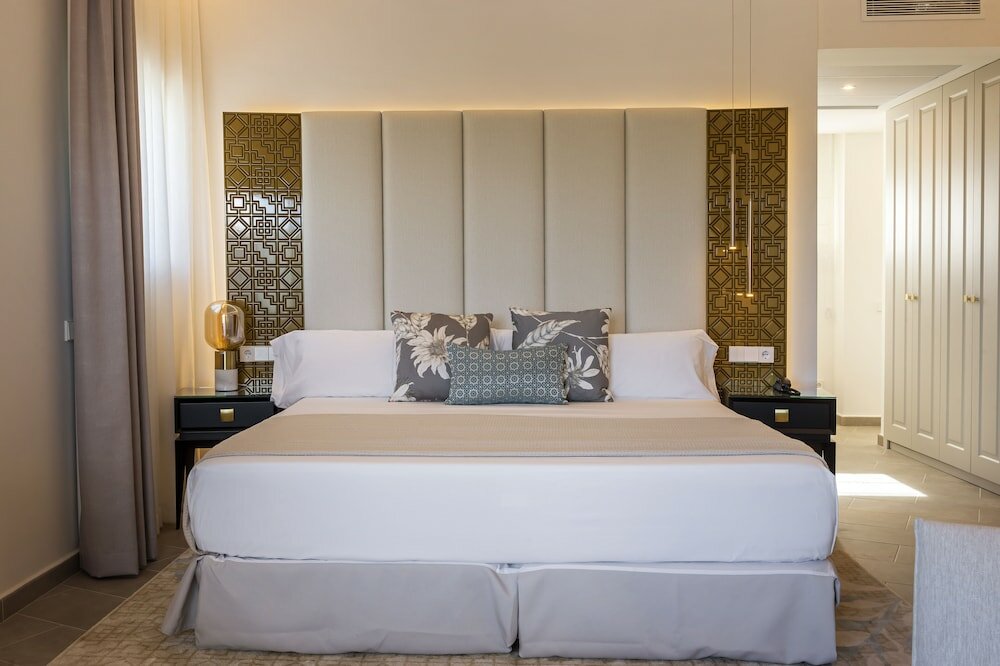 Фото Dionis Boutique Hotel & SPA