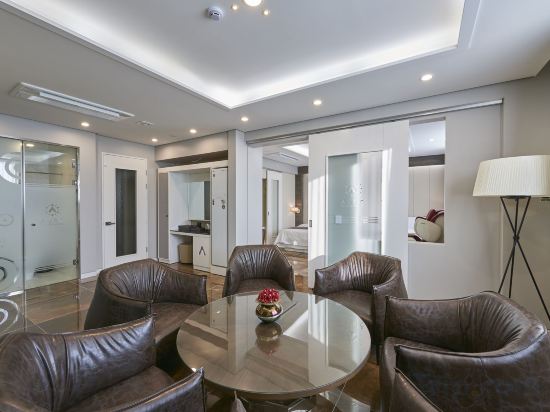 Фото Gwangju Aura Hotel