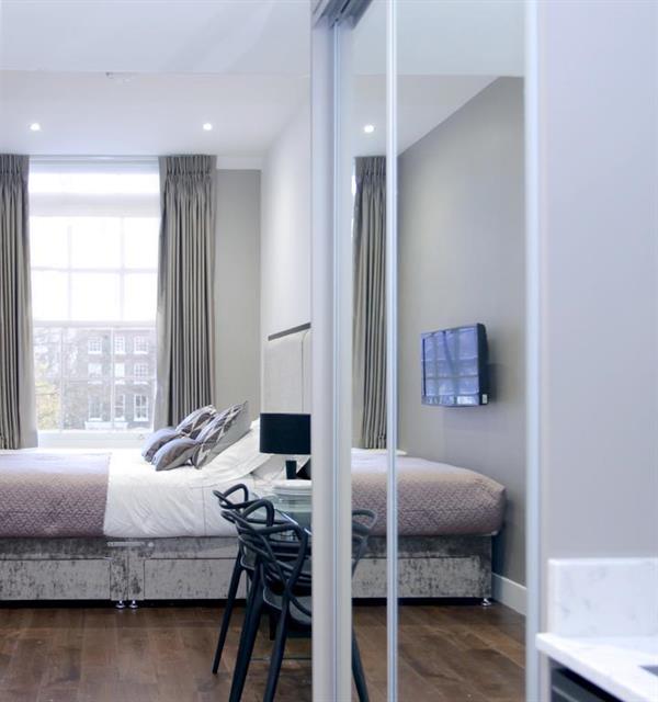 Фото Golden Square