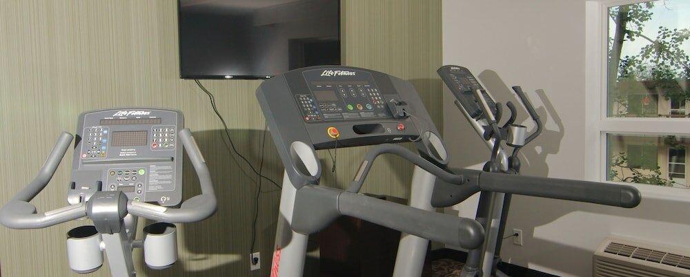 Фото Paradise Inn and Suites - Redwater