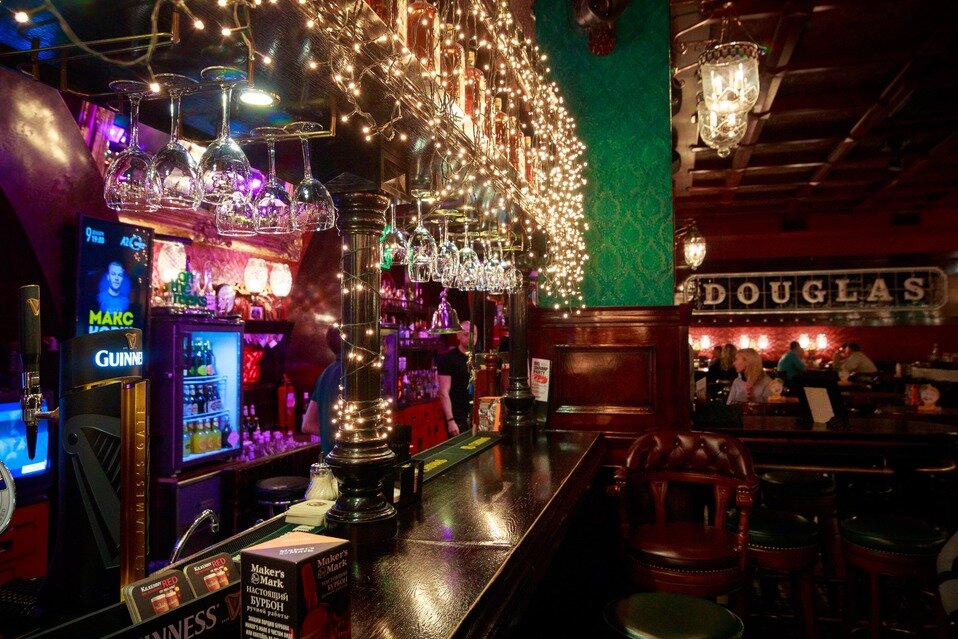 Bar, pub Douglas, Saint Petersburg, photo
