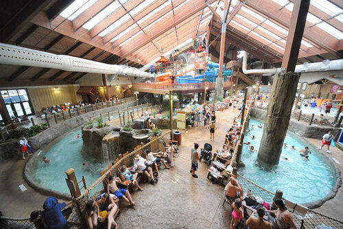 Гостиница Six Flags Lodge & Indoor Waterpark