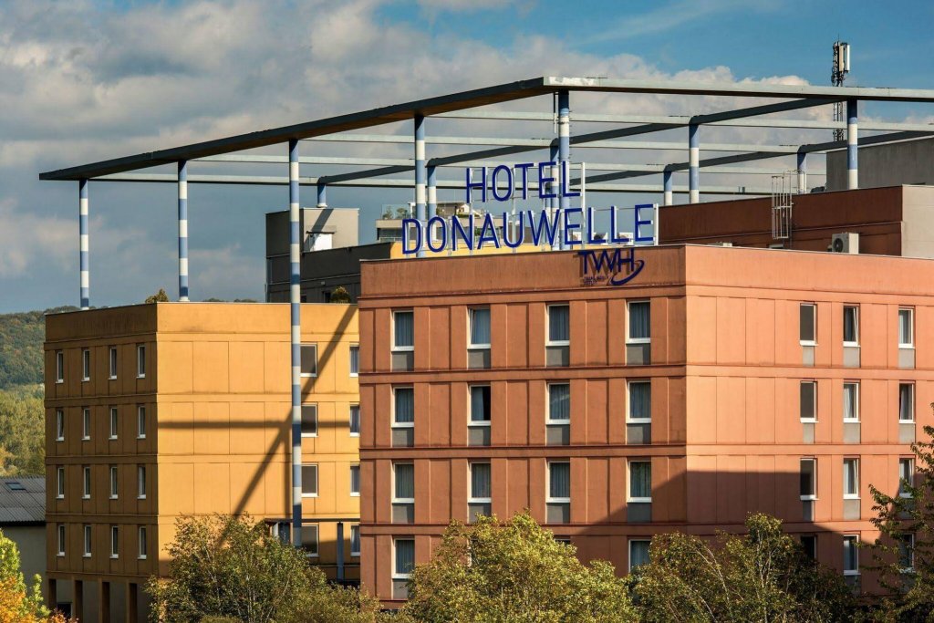Фото Trans World Hotel Donauwelle