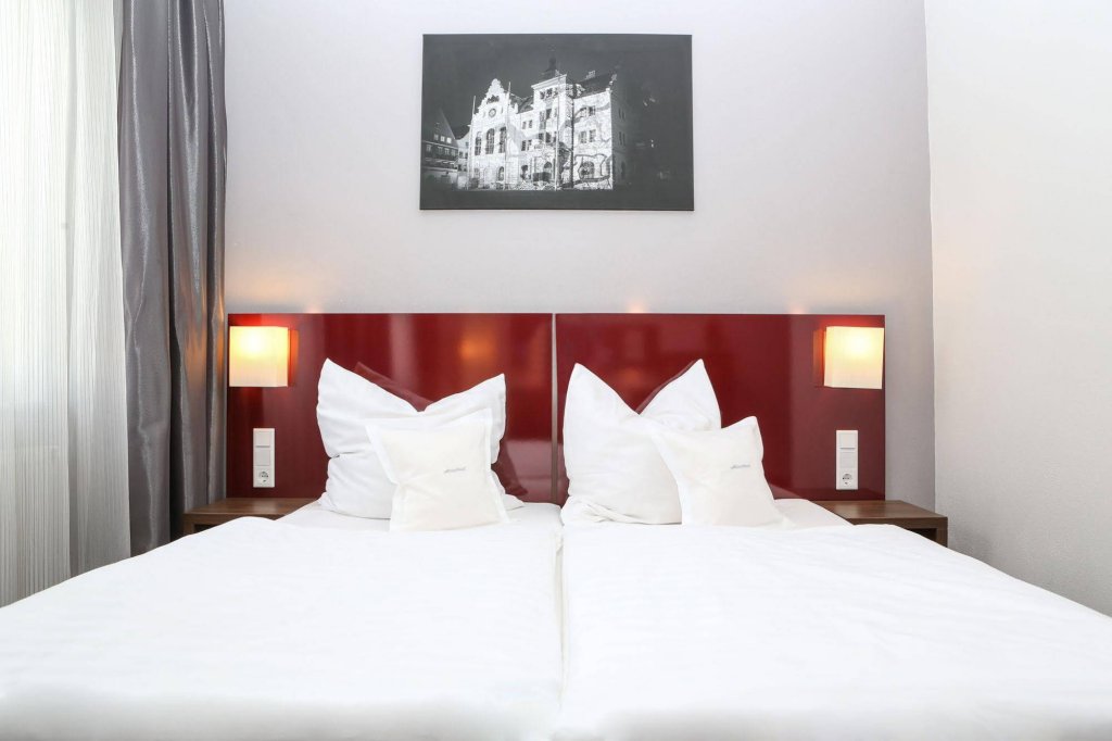Фото Altstadthotel Guesthouse die Galerie