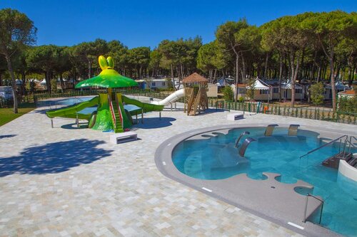 Гостиница The Green Park Hotel в Каваллино-Трепорти
