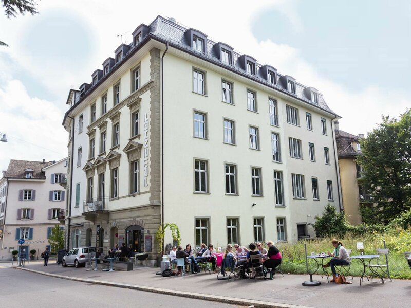 Гостиница Design Hotel Plattenhof в Цюрихе