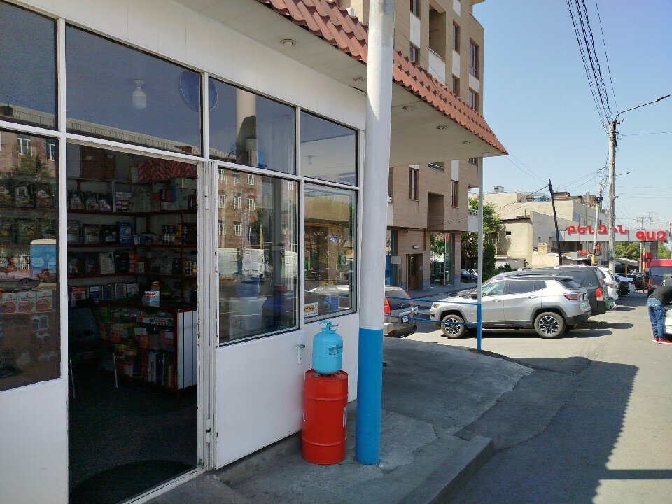 Engine oils Автомасла, Yerevan, photo