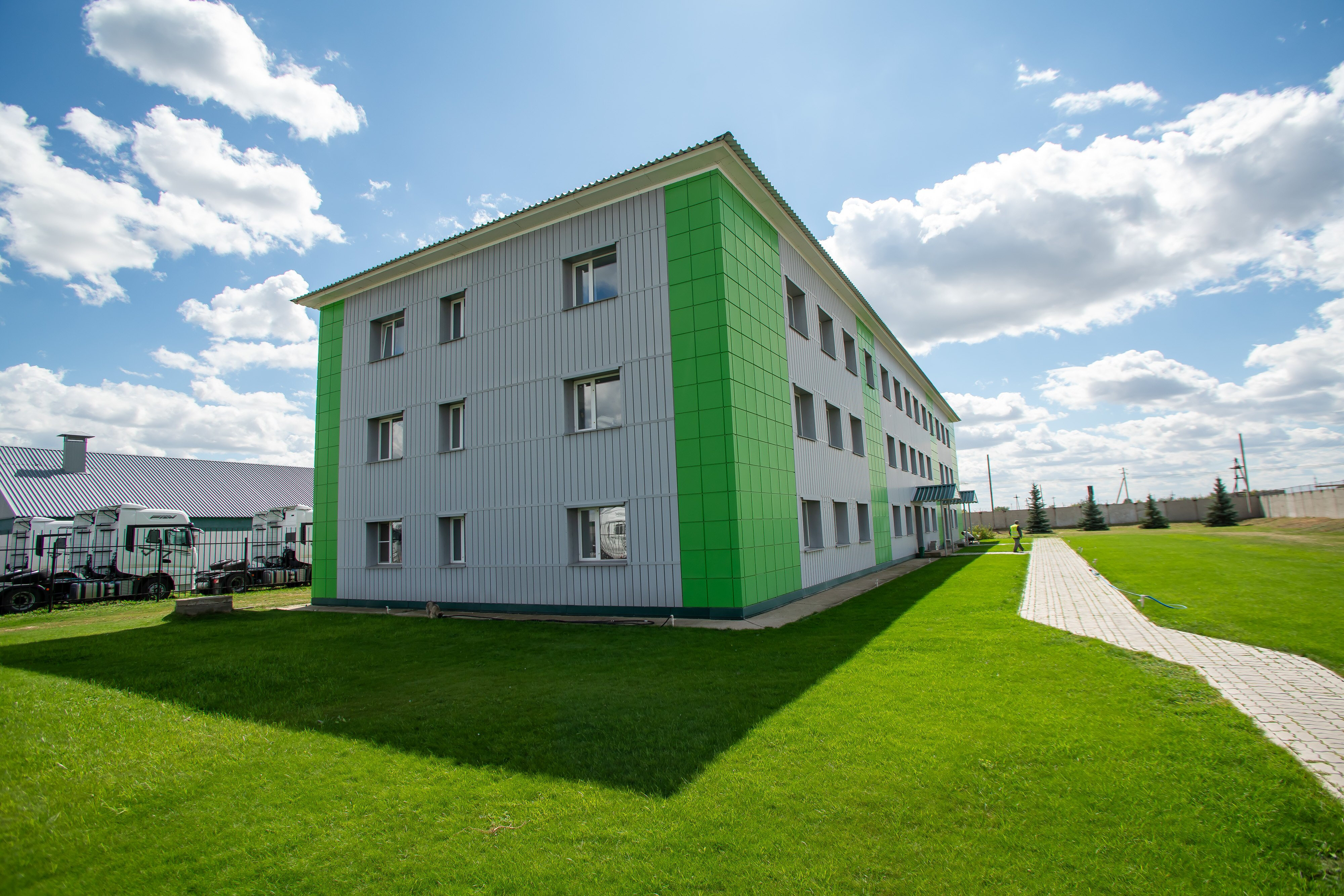 Фото отеля 1