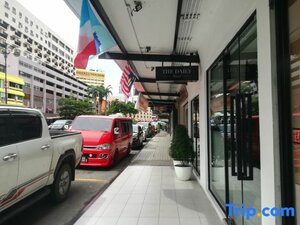 Гостиница The Daily Hotel