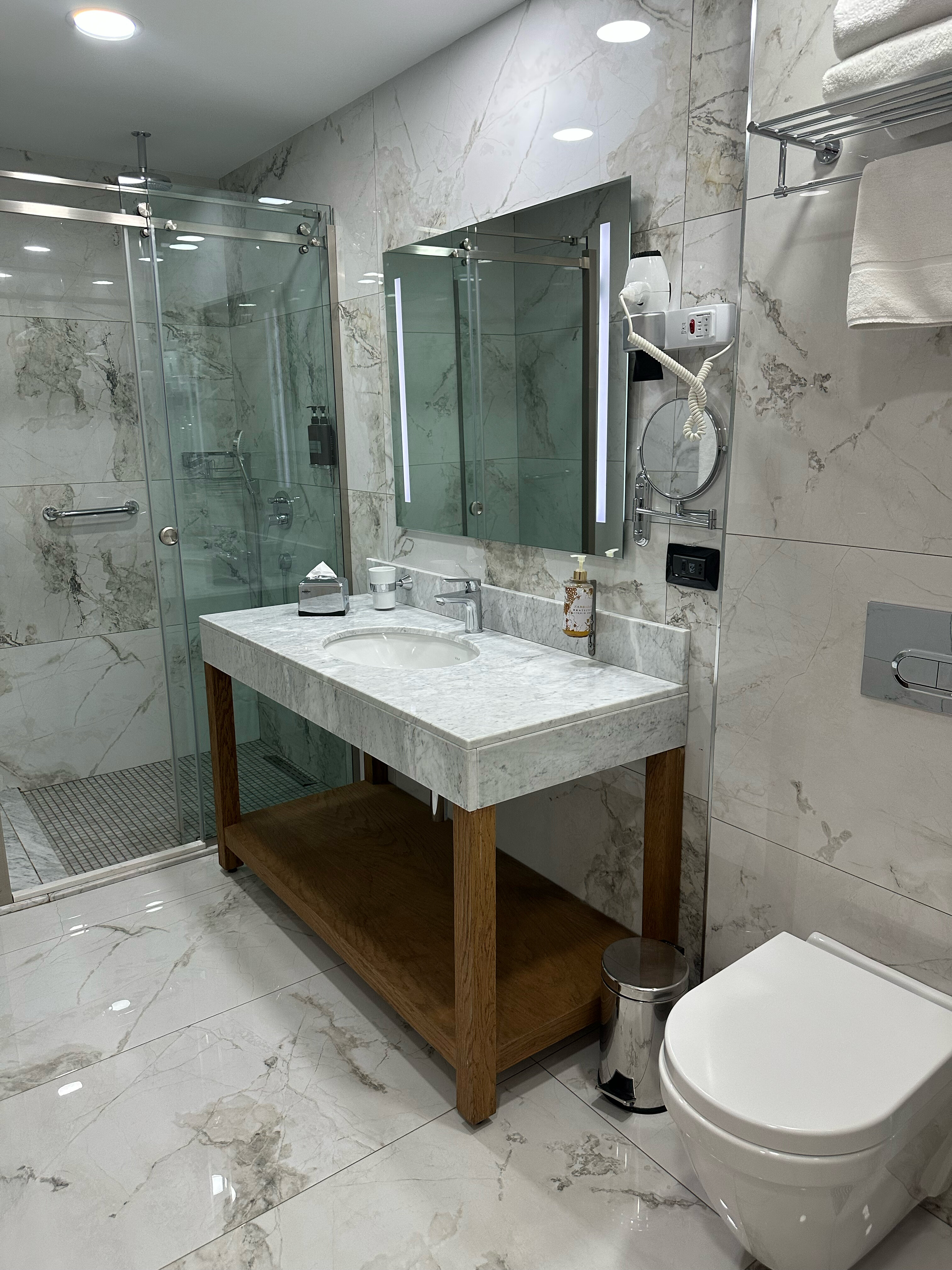 Фото Marjan Plaza Hotel