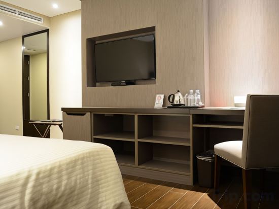 Фото Pearl Garden Hotel