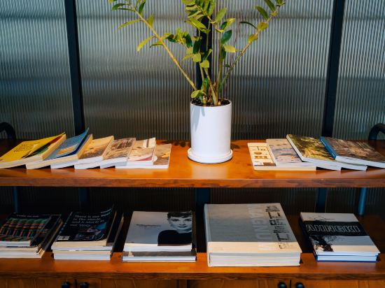 Фото Hotel Alice and Trunk