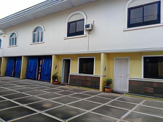 Hotel RedDoorz near SM Batangas City, Batangas City, photo