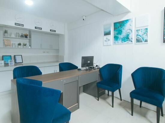 Hotel RedDoorz @ Qhouzz near Pup, Manila, photo