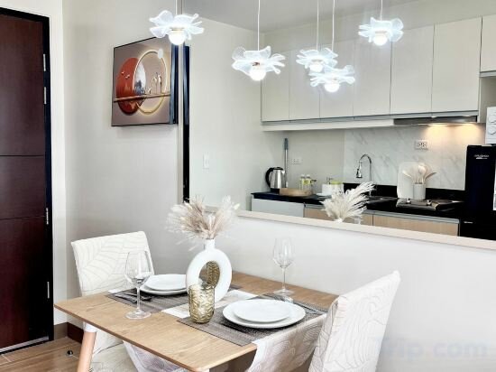 Hotel Cozy, Modern and Homey, The Bliss Studio, Iloilo City, photo