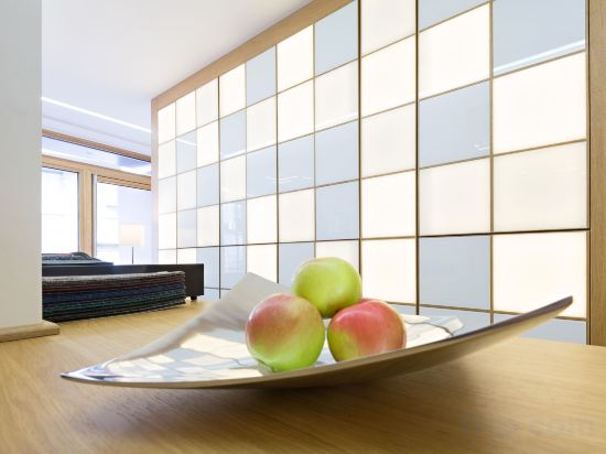 Фото Hotel Tesla Smart Stay