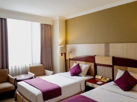 Фото Kedaton Hotel