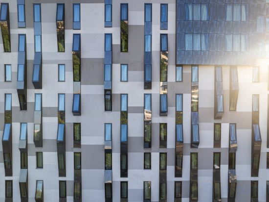 Фото Falkensteiner Hotel Belgrade