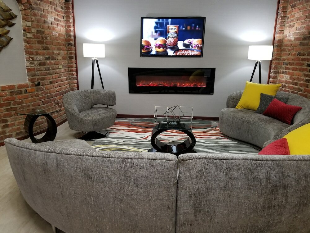 Фото Best Western Plus Governor's Inn