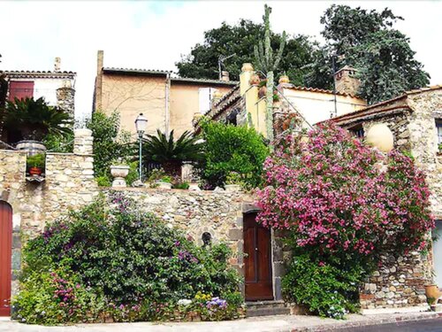 Гостиница Sowell Hôtels Saint Tropez в Гриме