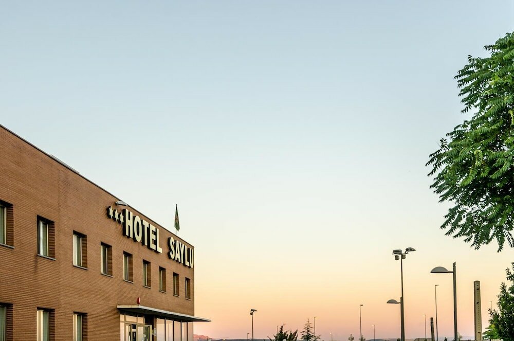 Фото Hotel Saylu